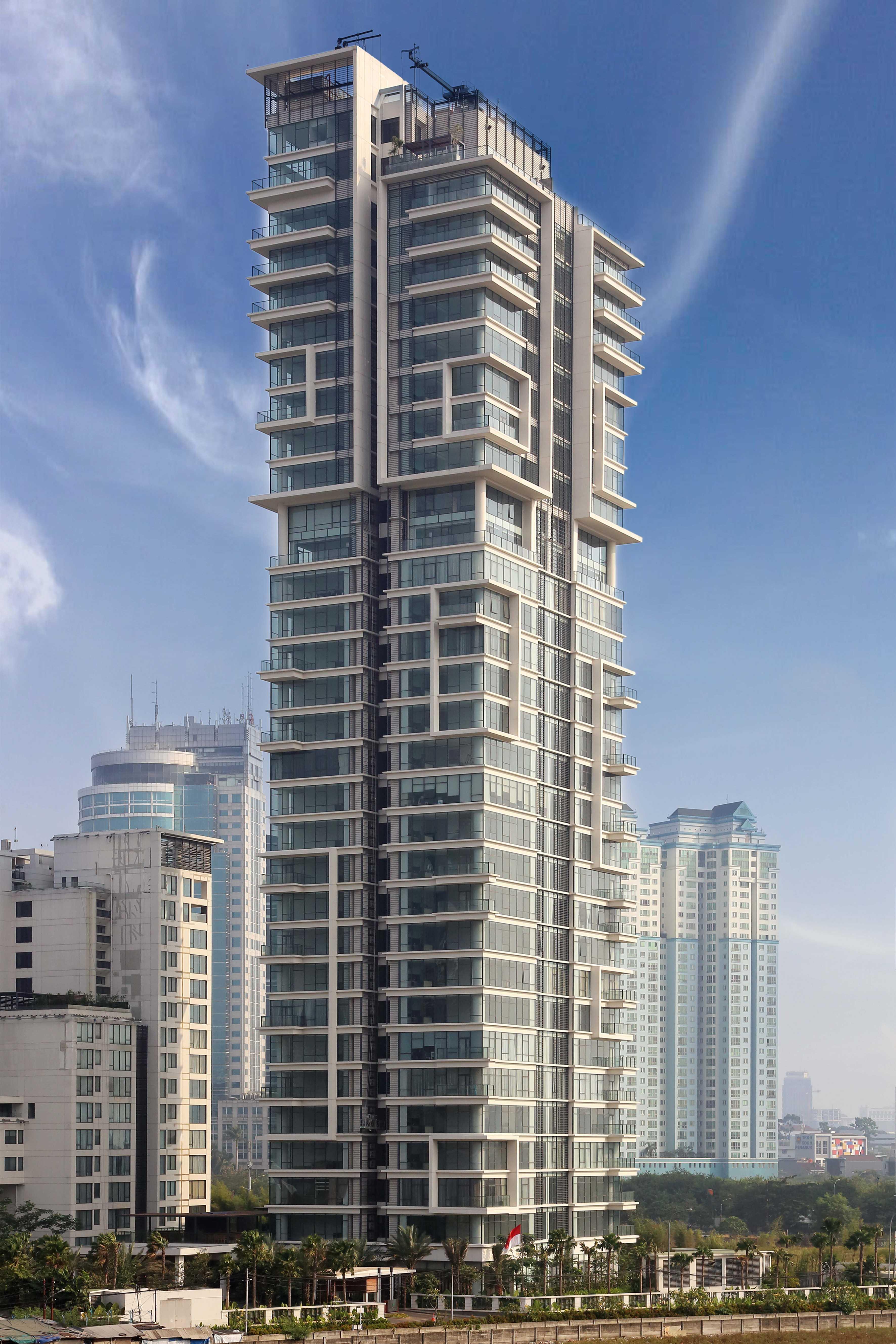 Here are some high-quality Guntur real estate images suitable for use in a blog or news article about residential plots, gated layouts, and property development.